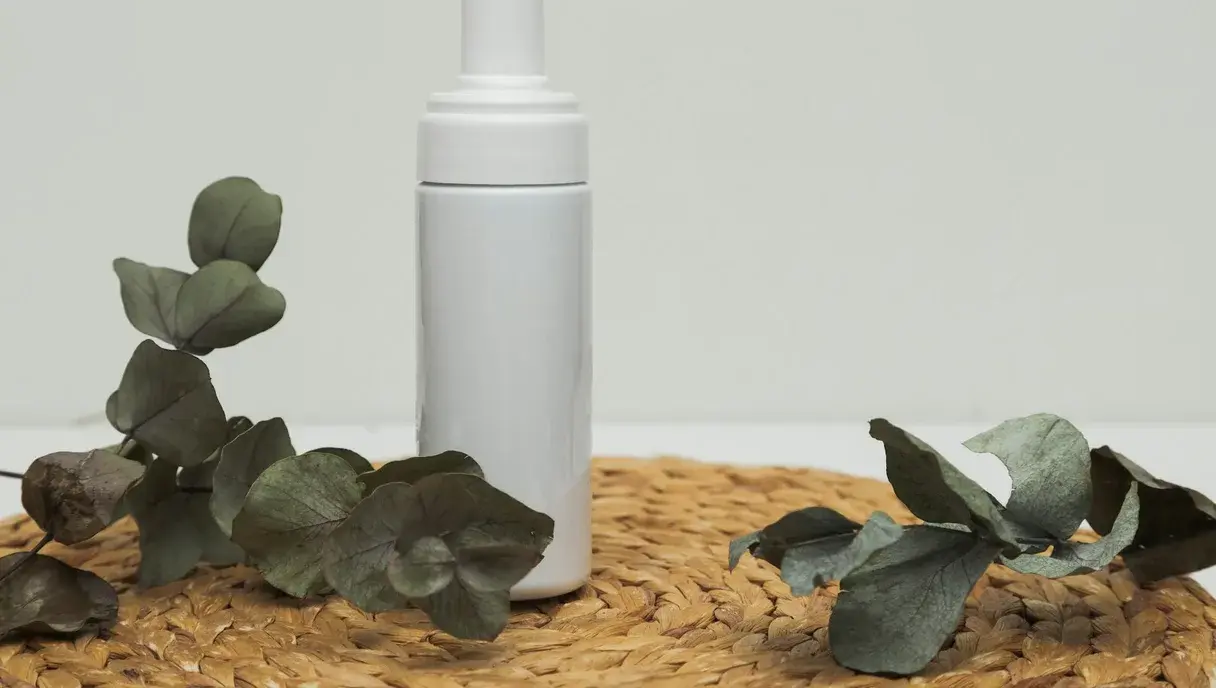 Best Face Wash for Dry Skin in Pakistan (2026): Stop Washing Your Moisture Away