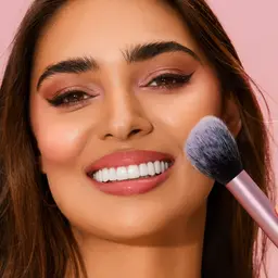 Real Techniques Blush Brush 400