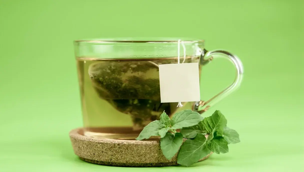 How to Reduce Bloating Naturally: A Pakistan Gut-Health Guide (2026)