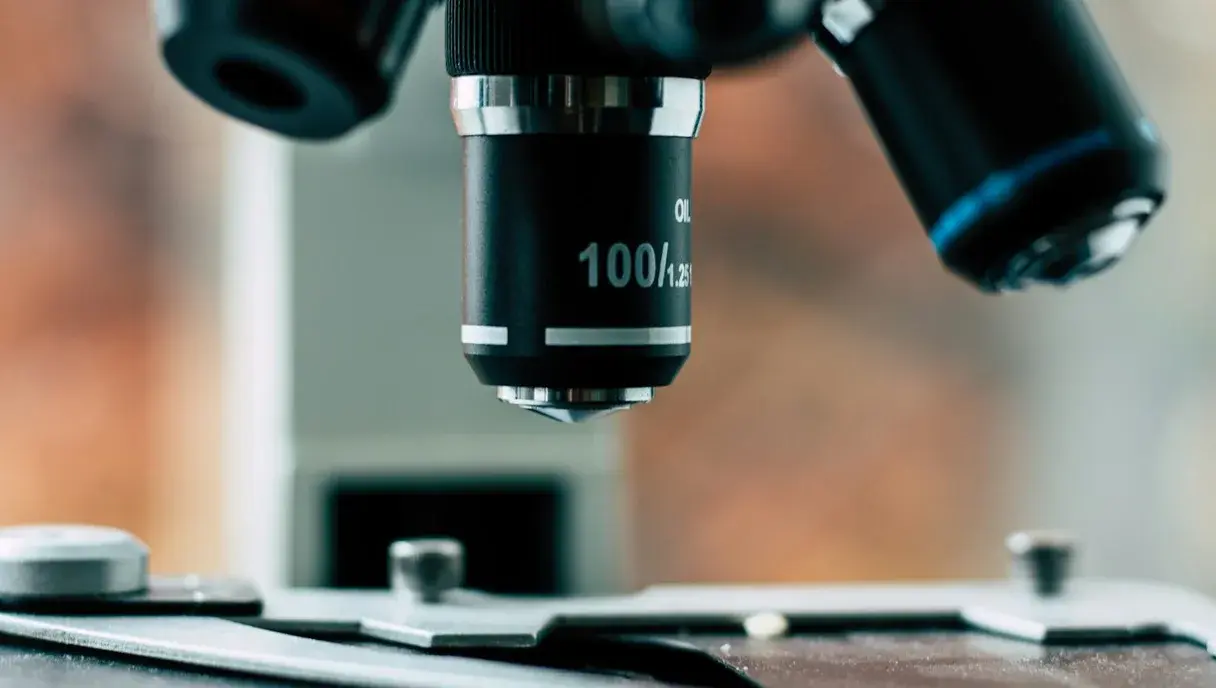 Male Infertility: Common Causes & When to See a Doctor (Pakistan 2026)