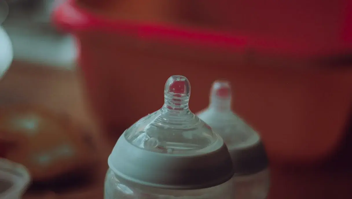 Formula Milk in Pakistan: How to Choose It and Prepare It Safely