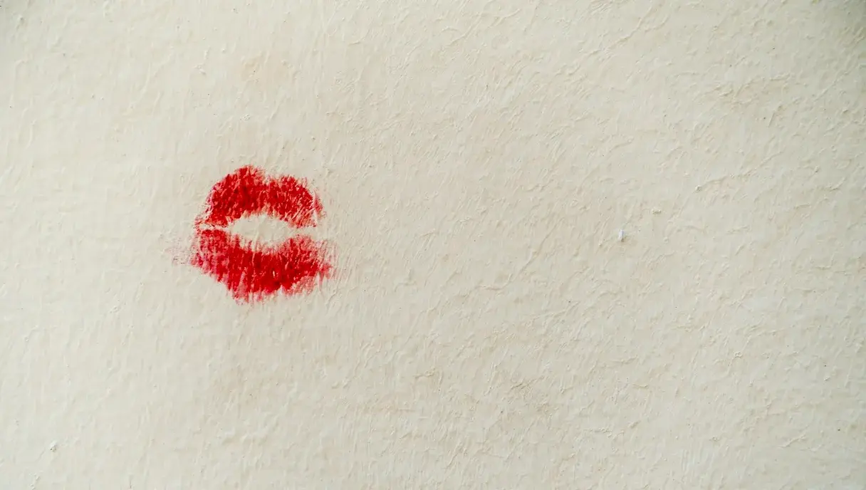 Lipstick Shades for Pakistani Skin Tones: What Actually Suits You